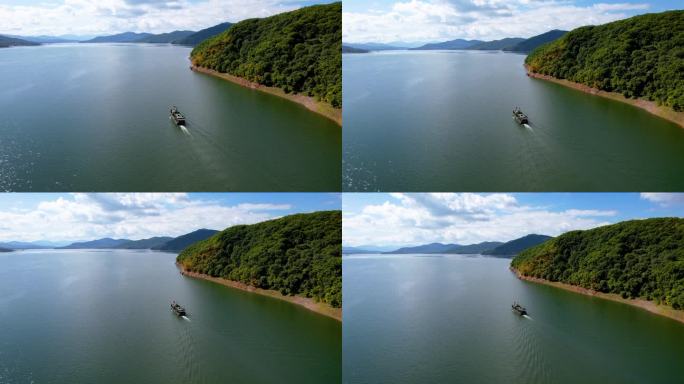 吉林松花湖秋季风光游船航拍