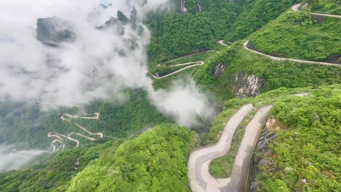 天门山 穿越机 云雾