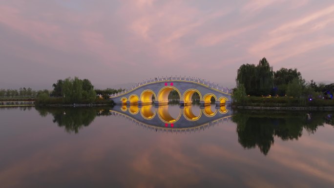 西安昆明池七夕公园夜景灯光大气湖面倒影