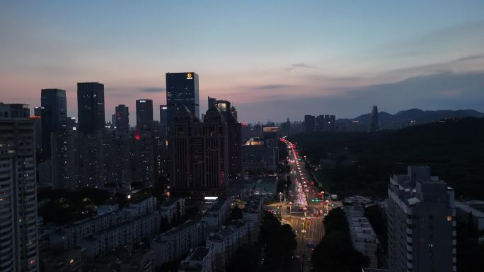 深圳福田黄昏马路夜景模式