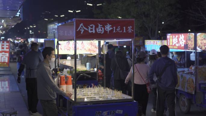 夜市 灰度 摆地摊 美食 路边摊 城市