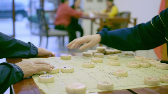 老年大学下象棋下棋社区老年养老