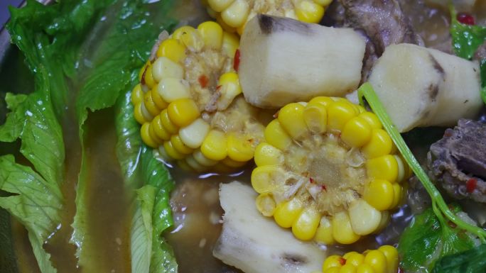 玉米山药炖排骨美食餐饮