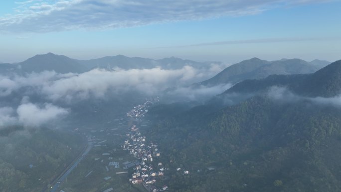 航拍江南浙江绍兴诸暨同山镇乡村云雾早晨