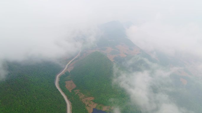 云南滇东高原石漠南盘江峡谷空镜头云海日出