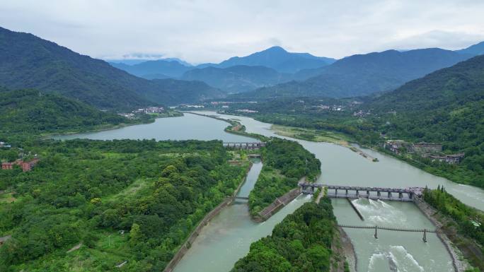 都江堰景区宝瓶口、鱼嘴分水堤、飞沙堰航拍