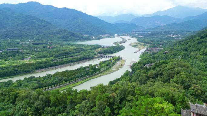 都江堰景区宝瓶口、鱼嘴分水堤、飞沙堰航拍