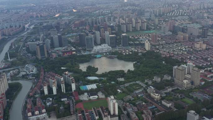4K原素材-航拍上海苏州河、长风公园