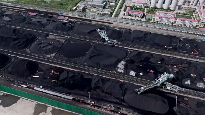 煤场煤矿煤山矿机大型机械挖煤化石能源