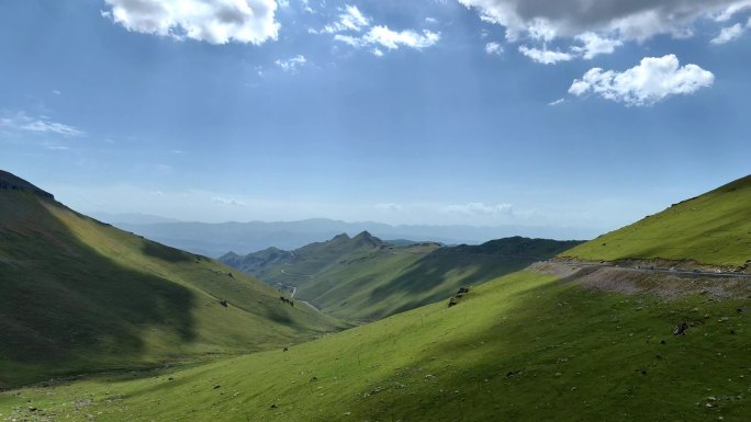 高山草原流云光影延时