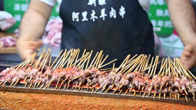 夜市烤羊肉串