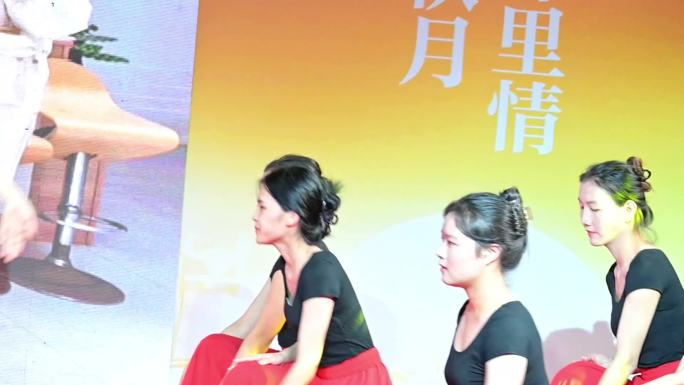 幼儿园老师，最美舞者，红色经典表演