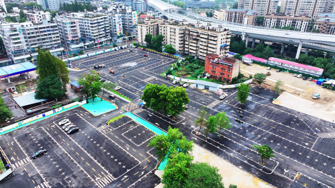 航拍空旷的停车场 拥堵的大型停车场