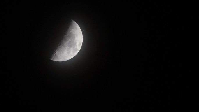 月亮、上弦月