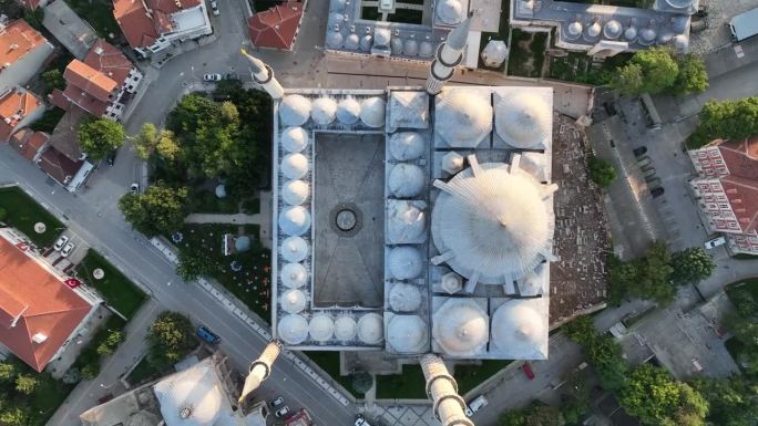 日落无人机视频中的苏莱曼清真寺，法提赫伊斯坦布尔，土耳其(土耳其语)