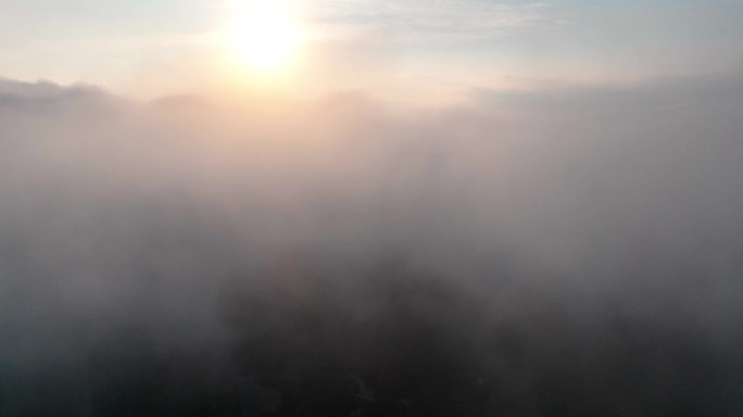 穿透云层 云海