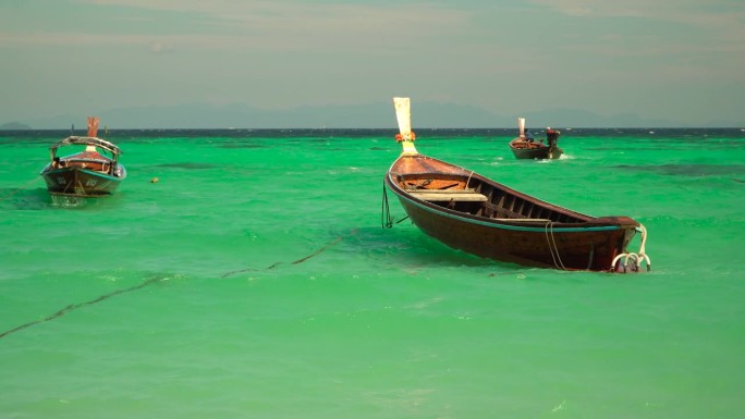 泰国利比岛的泰国当地船只