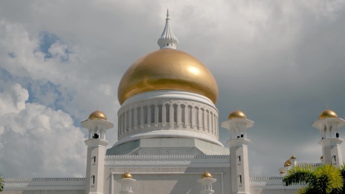 文莱达鲁萨兰国的地标性穆斯林清真寺