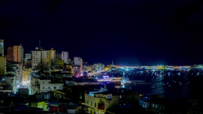 埃及亚历山大市亚历山大港口码头夜景