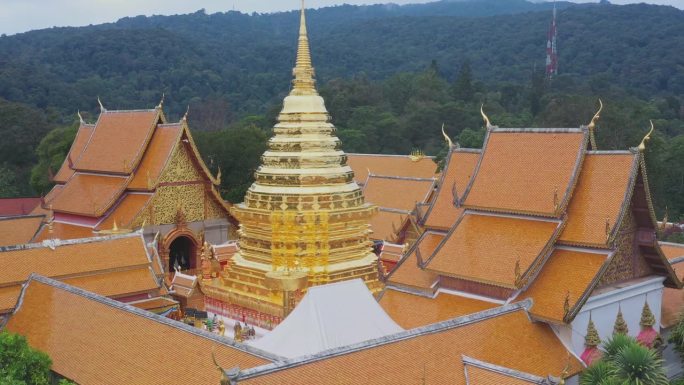 泰国清迈著名的素贴寺鸟瞰图。