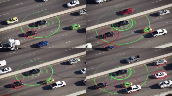 高速公路上自动驾驶汽车的鸟瞰图。完美地诠释了以下概念:自动交通、大数据、交通控制、未来城市。人工智能