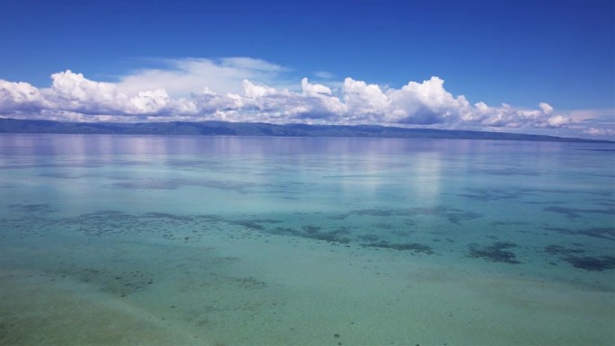 沙子，沙嘴，海洋中的浅滩，热带岛屿，船只，无人机