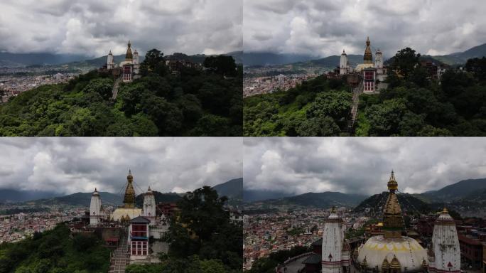 鸟瞰尼泊尔加德满都谷地著名的西藏朝圣寺庙Swayambhu。无人机飞行与Swayambhunath视