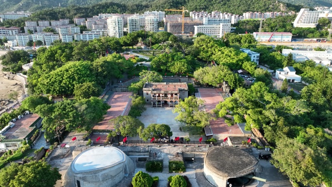 厦门胡里山炮台航拍海岸线风光海边城市景观