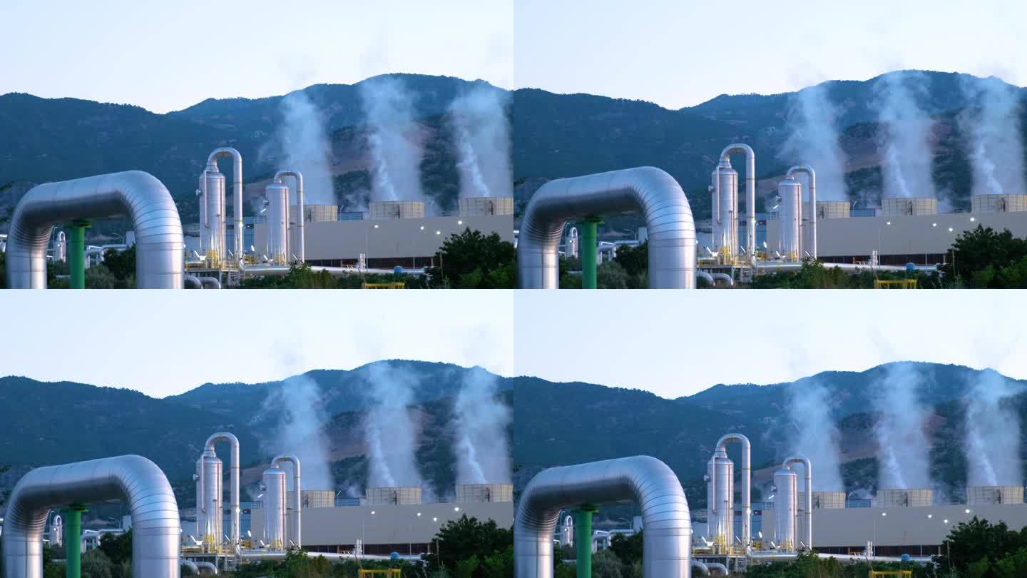 蒸汽或雾笼罩燃煤电厂的视野