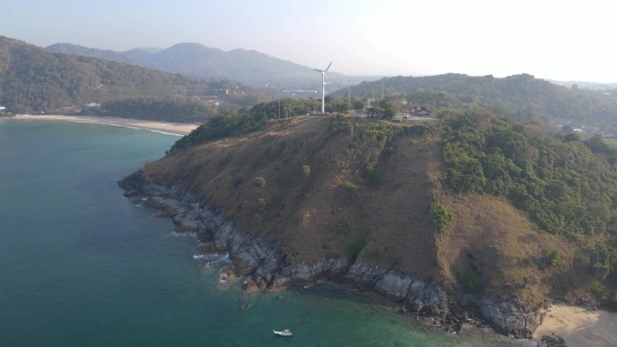 电影普吉岛在日落时间的海岸线全景4k在视点yunui海滩泰国运动盘侧面
