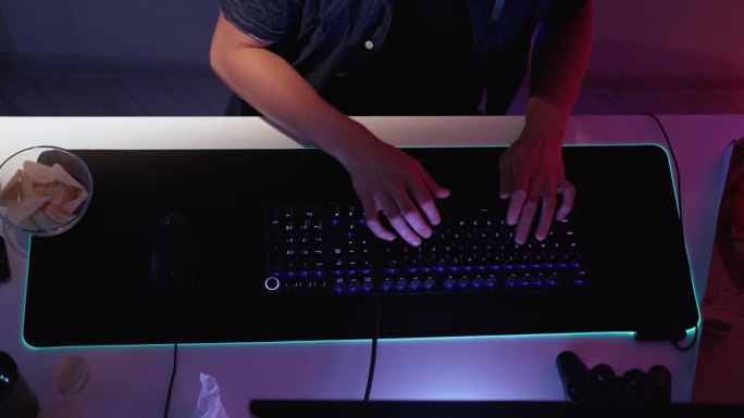 玩家设备电子竞技桌面双手打字键盘