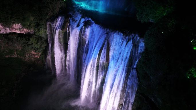 贵州夜游黄果树大瀑布夜景