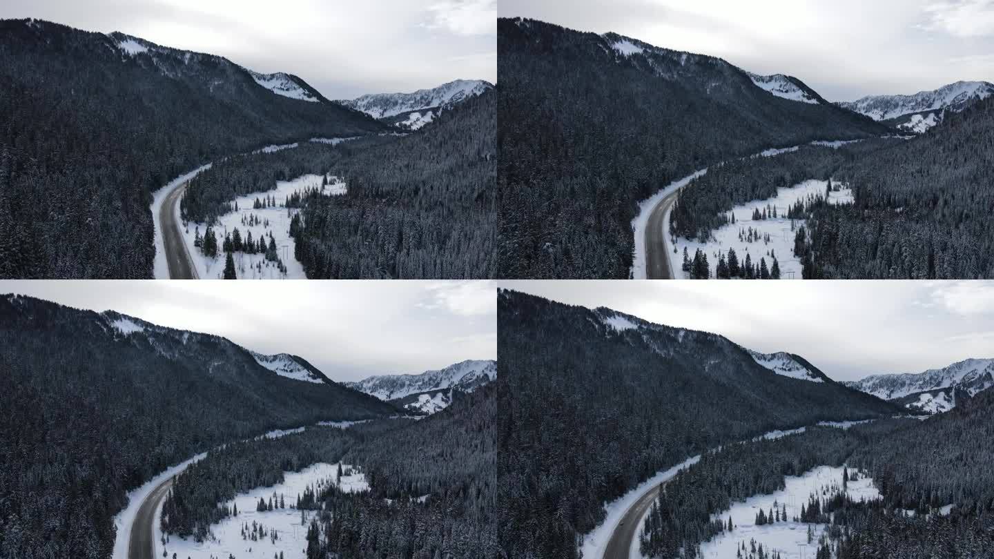 驶进白雪皑皑的华盛顿州立公路