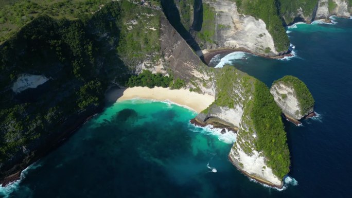 科林金海滩，努沙Penida;霸王龙悬崖，巴厘岛，印度尼西亚