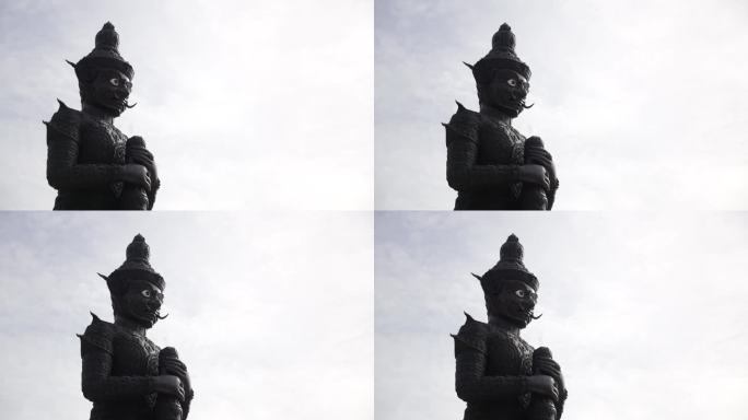 泰国的大黑巨人雕像