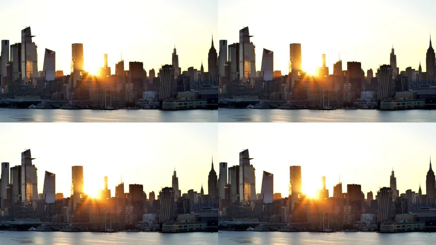 纽约哈德逊河上的天际线:日出
