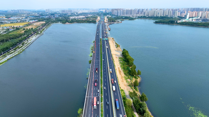 沈阳丁香湖车流高铁动车火车交通事故高速