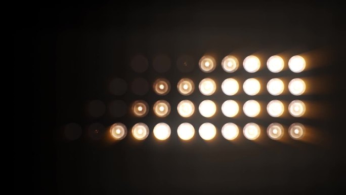 互动式圆形灯适用于聚会等活动。