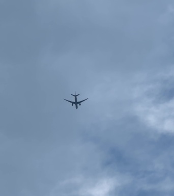 天空中的飞机视频素材