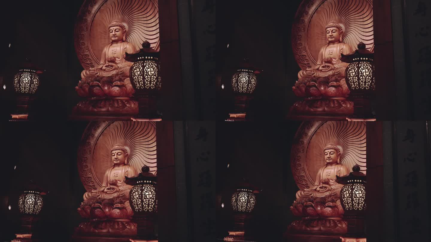 台湾宜兰佛寺里的佛祖