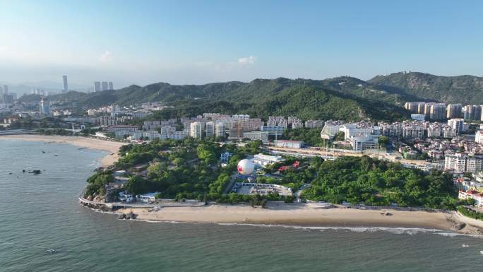 厦门胡里山炮台航拍海岸线风光海边城市景观