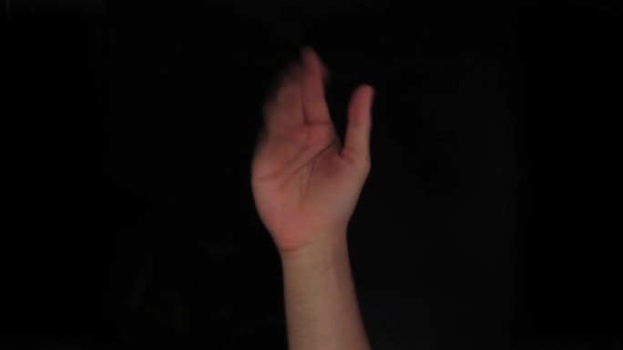 U字母美国手语高清视频演示，美国手语(ASL)单手U字母手语孤立在黑色背景。