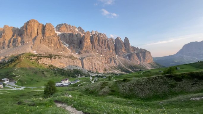 日落时白云石的美景