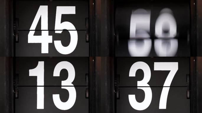 复古翻转时钟显示数字26。