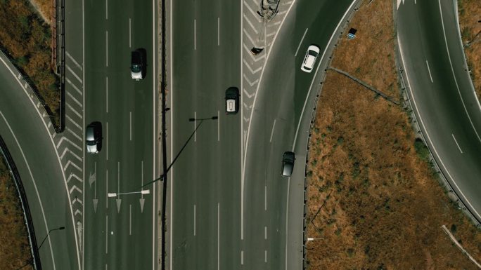 航拍里斯本的高速公路和与其他目的地的不同连接