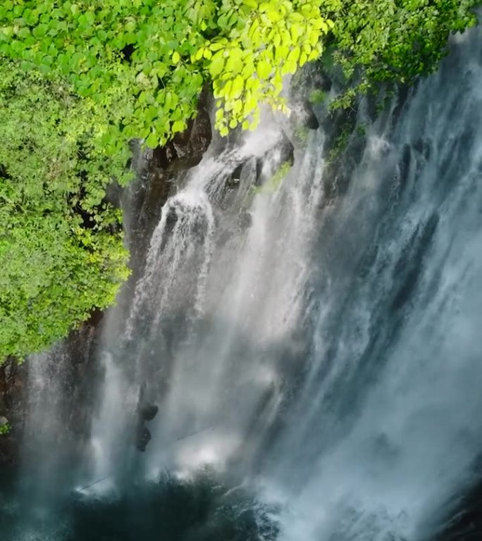 北拉瑙州伊利甘市的蒂纳戈瀑布。菲律宾。