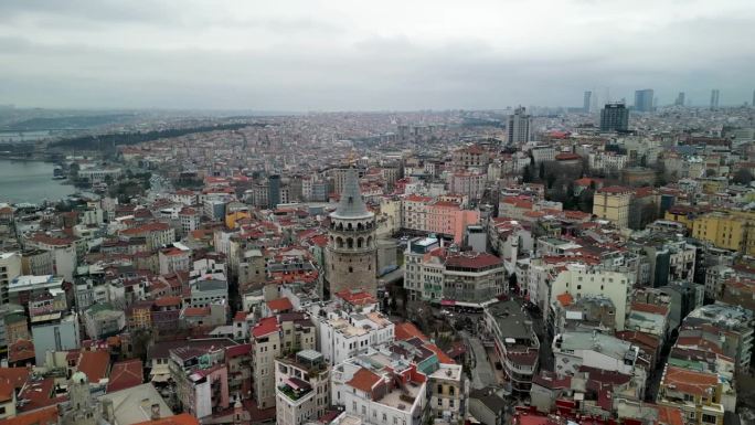 伊斯坦布尔的加拉塔塔和金角塔的长镜头