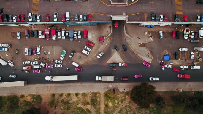 墨西哥城阿巴斯托斯市场鸟瞰图。