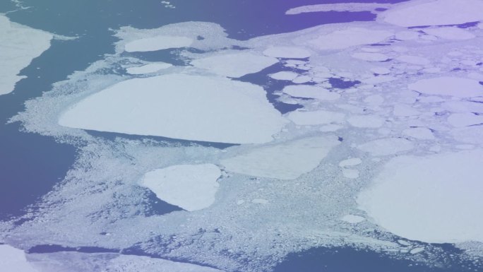从飞机上看到的北极雪山和冰川融化的浮冰，全球变暖