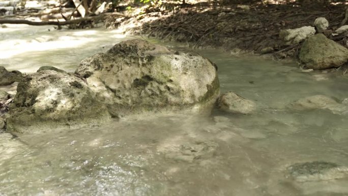 瀑布自然景树河溪水流水泥坑